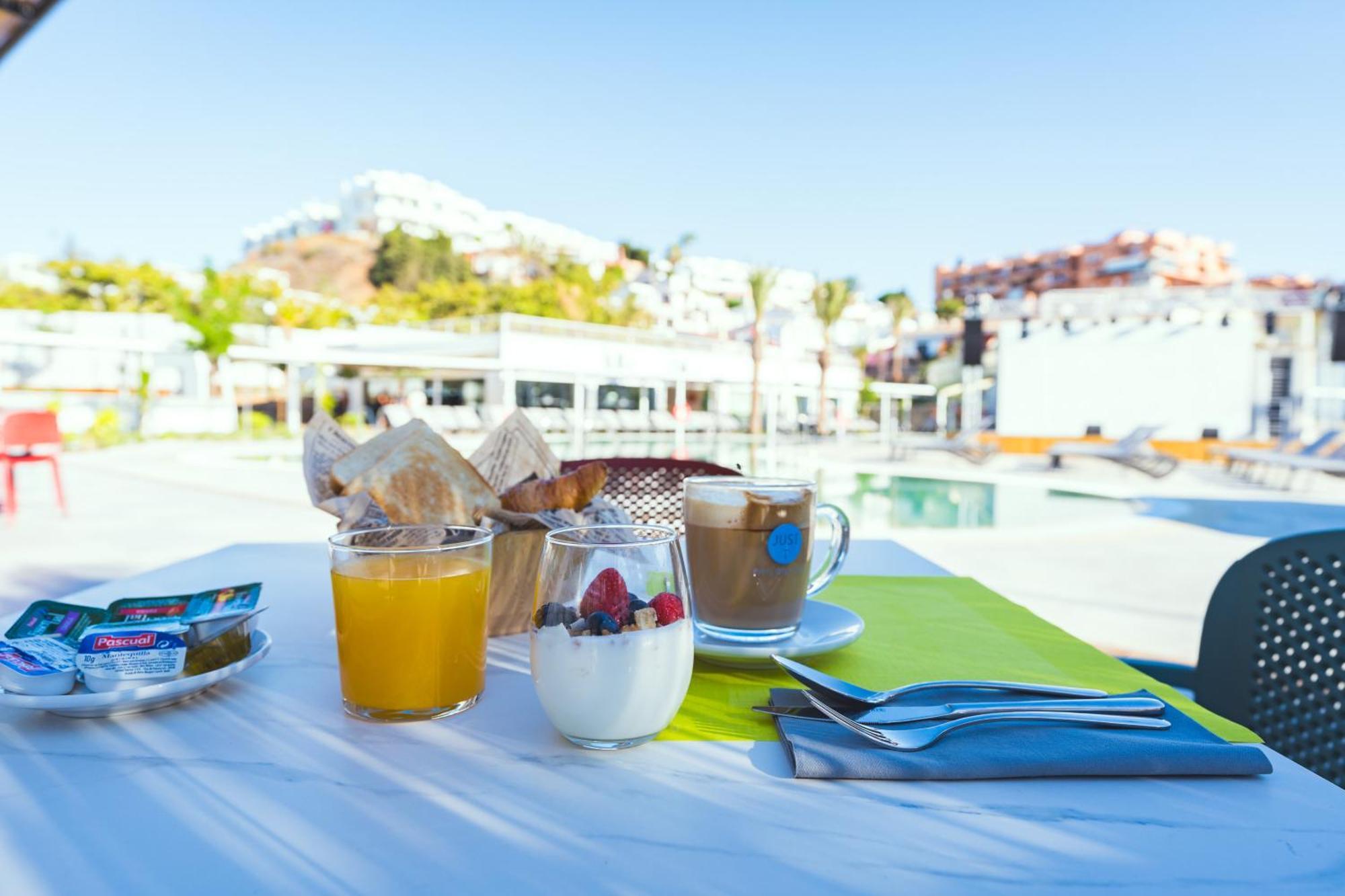 Costa Del Sol Glamping Village Fuengirola Exterior photo
